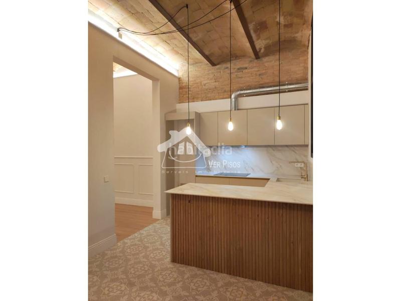 Foto 3a2bfd2e-01fd-4445-998c-ae1777df7e34. Piso Casagemes centre en Casagemes Badalona