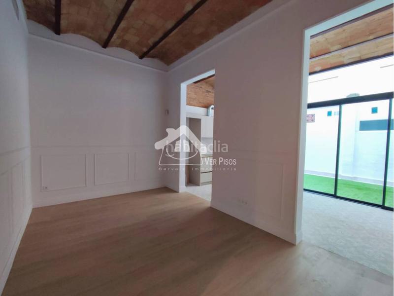 Foto 78b738c3-562e-42b6-aade-f57d803e8661. Piso Casagemes centre en Casagemes Badalona