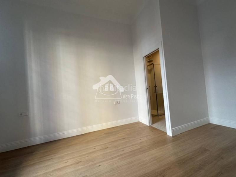 Foto 7c41ffd1-6b03-474c-814d-55bd391e2859. Piso Casagemes centre en Casagemes Badalona