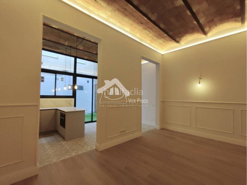 Foto 7d7ca7db-5920-4422-9ca7-068295d6d36b. Piso Casagemes centre en Casagemes Badalona