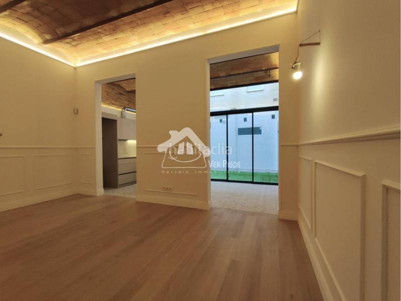 Foto 86e9d06c-a85a-4fcb-b1aa-29b99b8d11c4. Piso Casagemes centre en Casagemes Badalona