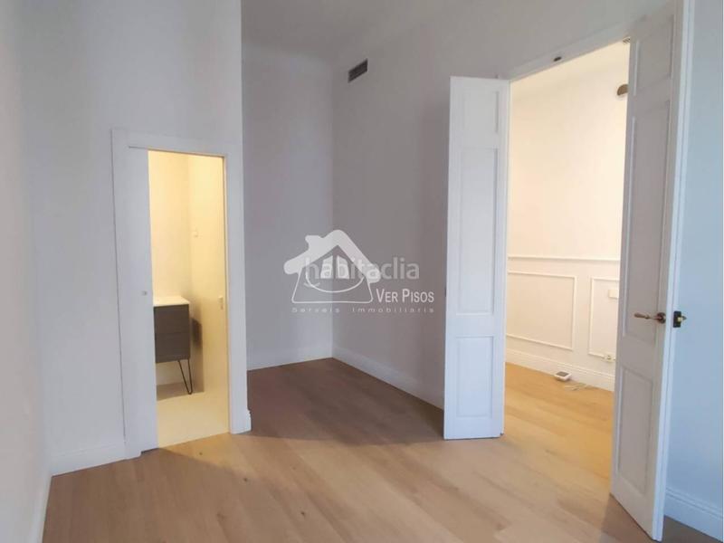 Foto 8e94d4ca-a285-4602-b757-ef7a7c5711ac. Piso Casagemes centre en Casagemes Badalona