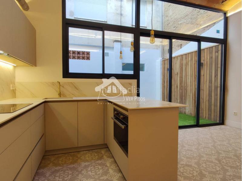 Foto 92e74b62-15cd-423c-9396-cddff088e755. Piso Casagemes centre en Casagemes Badalona