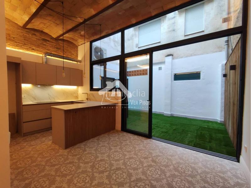 Foto a43af9f4-9d06-45a2-832f-203662ca85ad. Piso Casagemes centre en Casagemes Badalona