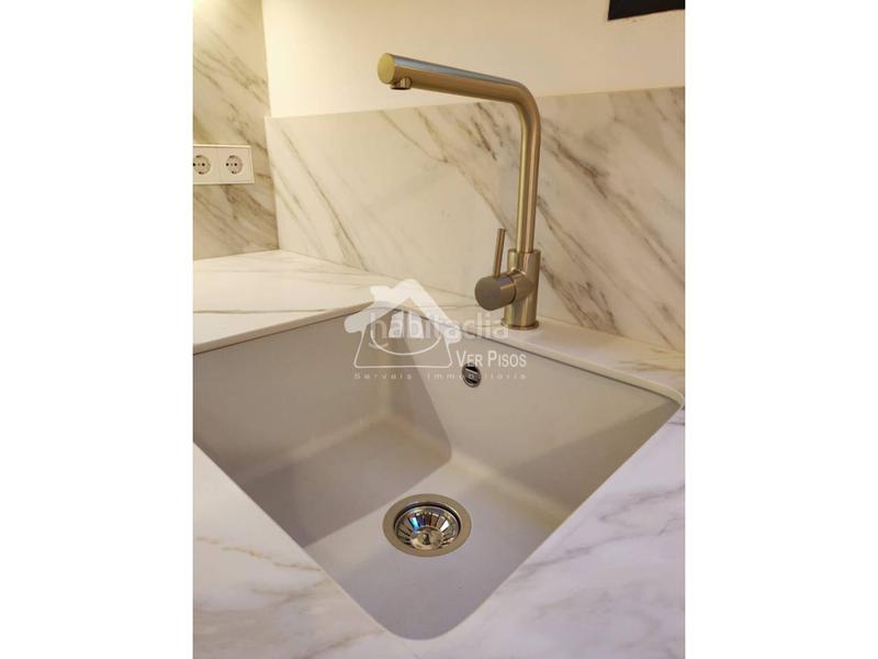 Foto a501d51b-4031-4784-b475-6e2c629152db. Piso Casagemes centre en Casagemes Badalona