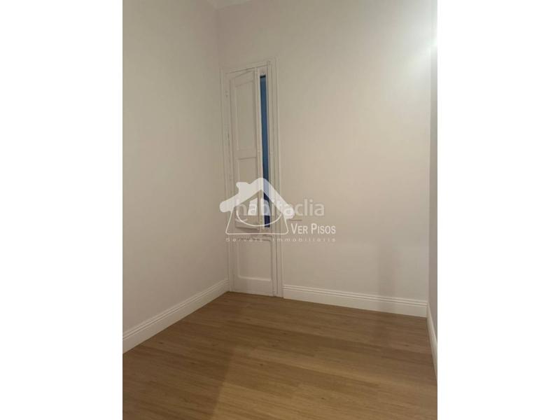 Foto a68cd846-1af5-4989-a581-504a663035bd. Piso Casagemes centre en Casagemes Badalona