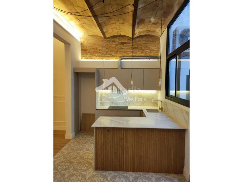 Foto c93f7d67-6263-432d-a397-3e1bac1eaf22. Piso Casagemes centre en Casagemes Badalona