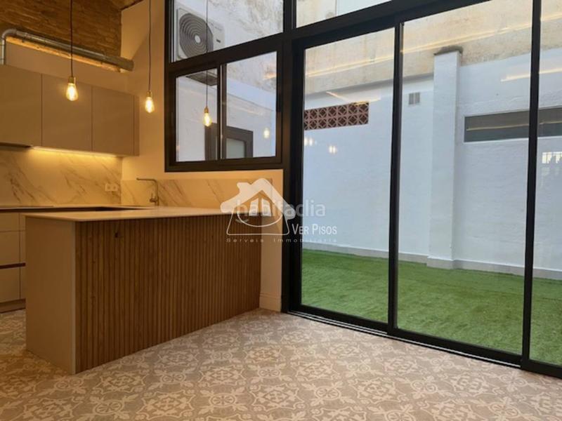 Foto f1ad5f54-61d8-4438-b5d8-61a3dac9b508. Piso Casagemes centre en Casagemes Badalona