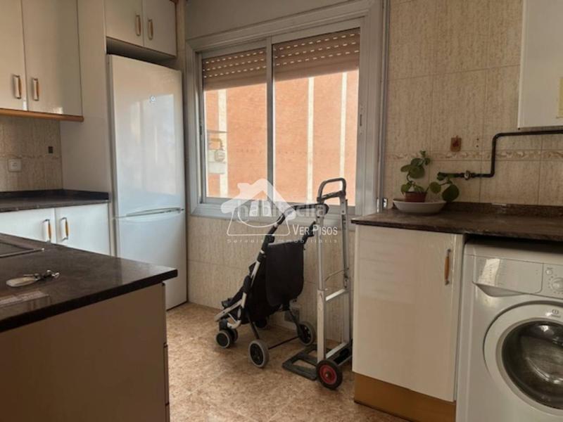 Foto 54a7f72b-b4b6-47e0-b354-4ef46422512b. Dachwohnung in Progrés - Pep Ventura Badalona