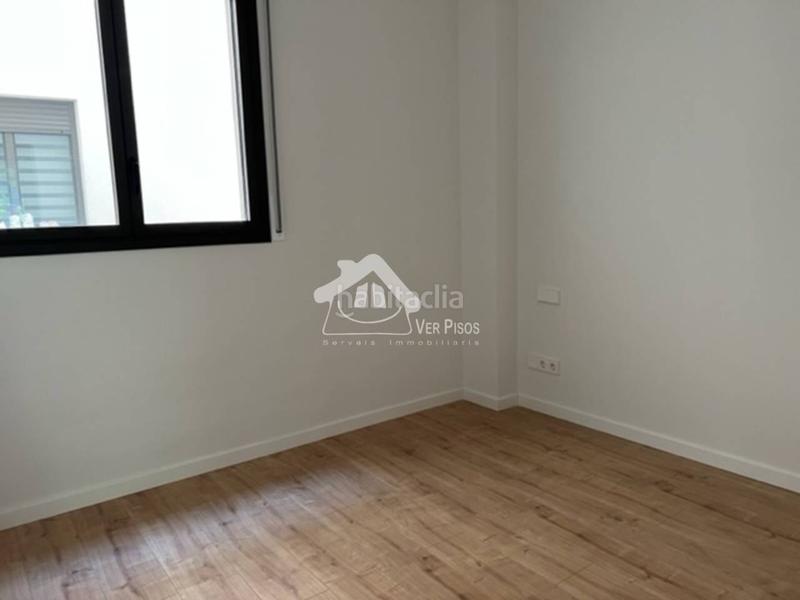 Foto 34219256-b39e-4227-9dfd-9d3b7b58622b. Pis amb calefacció aparcament a Poblenou Barcelona