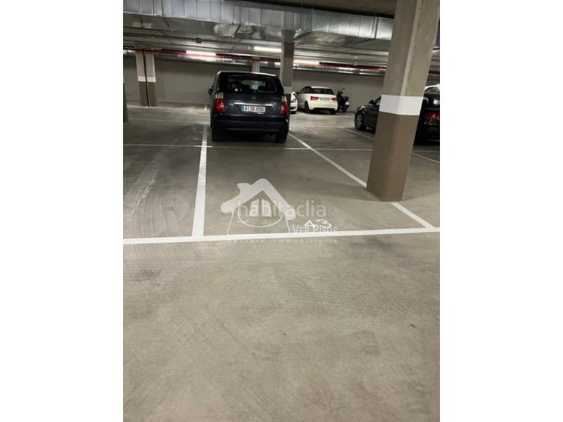 Foto df877a72-658c-438d-927f-33e7b9dc8321. Pis amb calefacció aparcament a Poblenou Barcelona