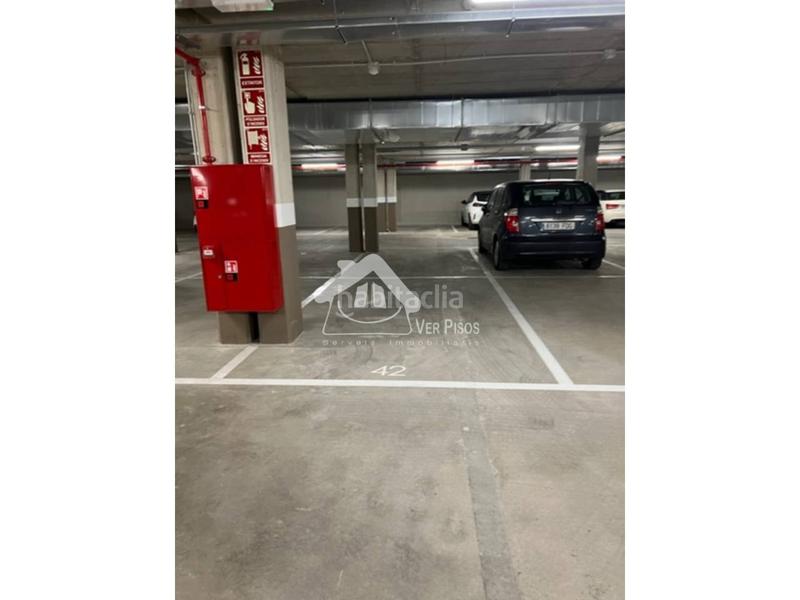 Foto f3209a1e-ce72-4446-ab84-8a1a9ec174e0. Pis amb calefacció aparcament a Poblenou Barcelona