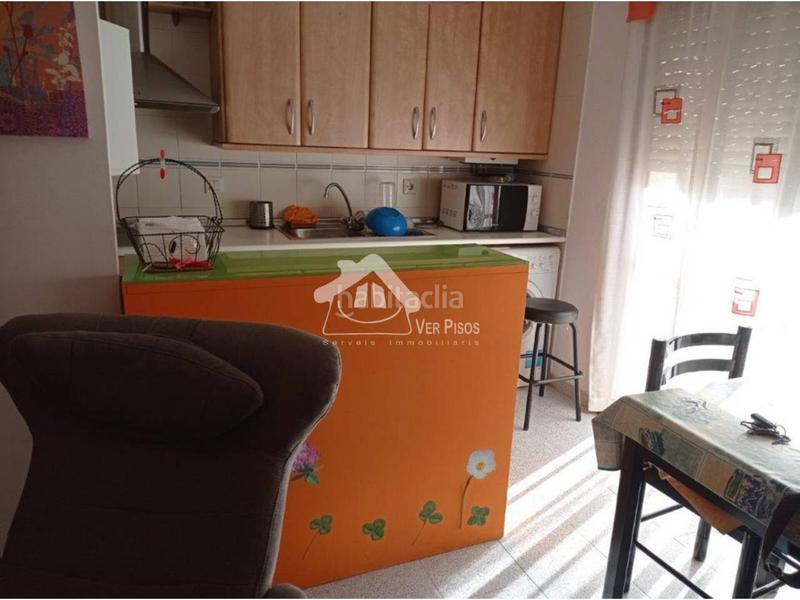 Foto e6e6beae-c66f-4c27-85a3-12a1ca8221e9. Flat with heating in Centre Pineda de Mar