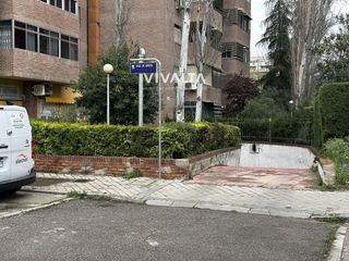 Aparcament cotxe a Anoeta