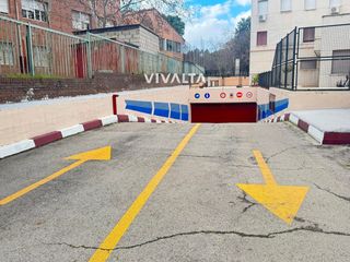 Aparcament cotxe  Anoeta. Plaza de garaje