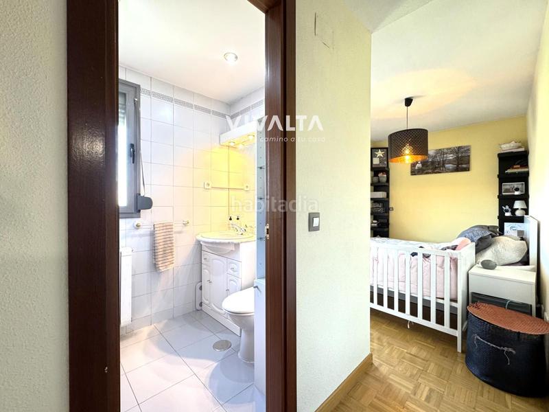 Foto 28cddd90-6503-492f-86e3-5cd00e54dfc0. Etagenwohnung mit heizung parking in San Fermín Madrid