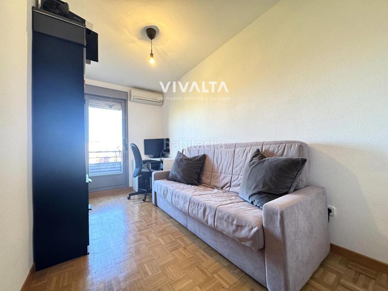 Foto 7f5ffb8b-49da-4b01-bd0a-7e9b671b55ba. Etagenwohnung mit heizung parking in San Fermín Madrid