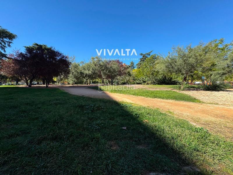 Foto a9cf9b5e-334e-4144-853f-b6cc1ecc4c1b. Etagenwohnung mit heizung parking in San Fermín Madrid