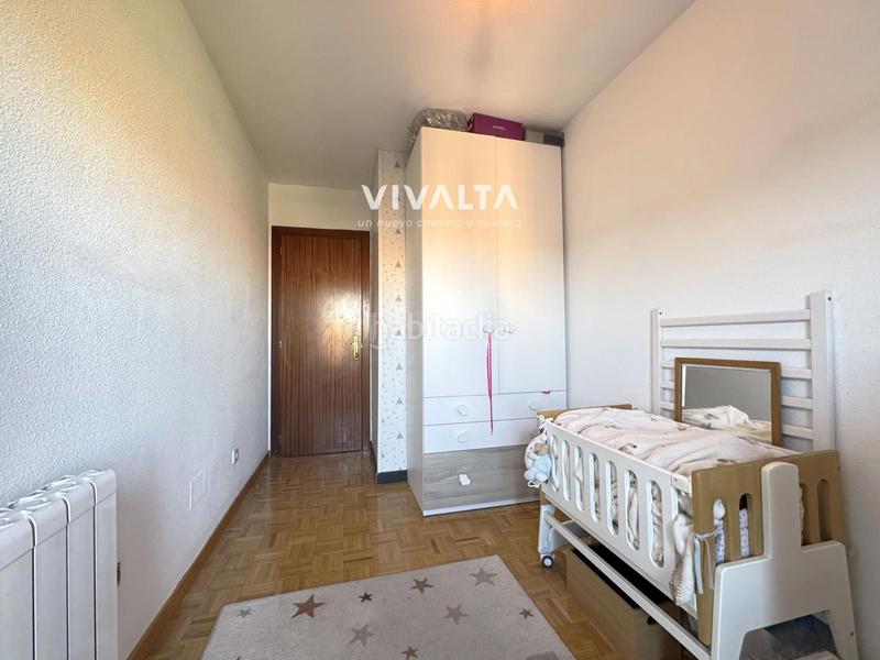 Foto f34ffe69-4d44-4dad-9b1a-f2cf3aff3b48. Etagenwohnung mit heizung parking in San Fermín Madrid