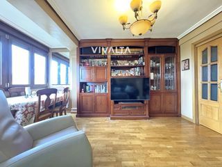 Flat  Pan y toros. Estupendo piso de  3 dormitorios con 2 baños en ciudad de los an