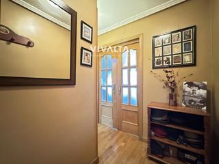 Flat  Pan y toros. Estupendo piso de  3 dormitorios con 2 baños en ciudad de los an