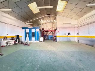 Bâtiment à usage industriel  Canteras. Taller de chapa y pintura