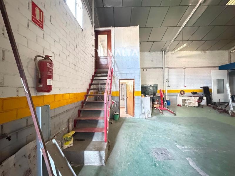 Foto dcdaee29-845e-4fbe-89ac-727141b4c865. Nave industrial taller de chapa y pintura en Altos del Olivar-El Caracol Valdemoro