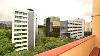 Penthouse in Carrer de gandesa 6. tico en venta en calle de gandesa, 6 con vista al mar
