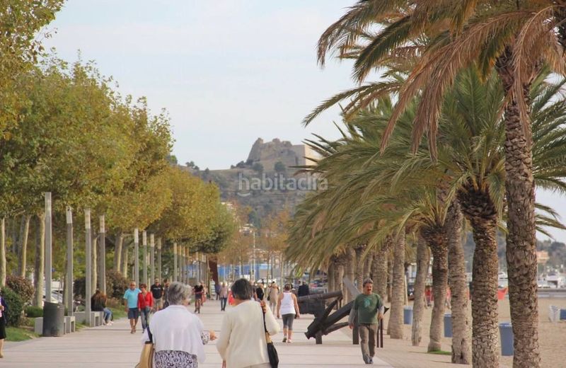 Foto c3a8e22b-581f-4838-94a8-f884f7f1b929. Apartament amb calefacció a Centre Roses