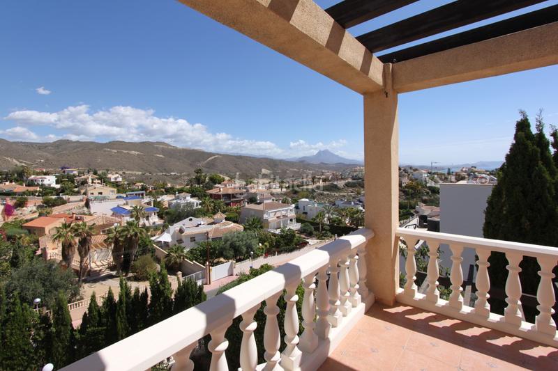 Foto 8fbcad9f-5810-4294-87a2-d2473f67da6f. Xalet a Pueblo Acantilado-Lanuza Campello (el)