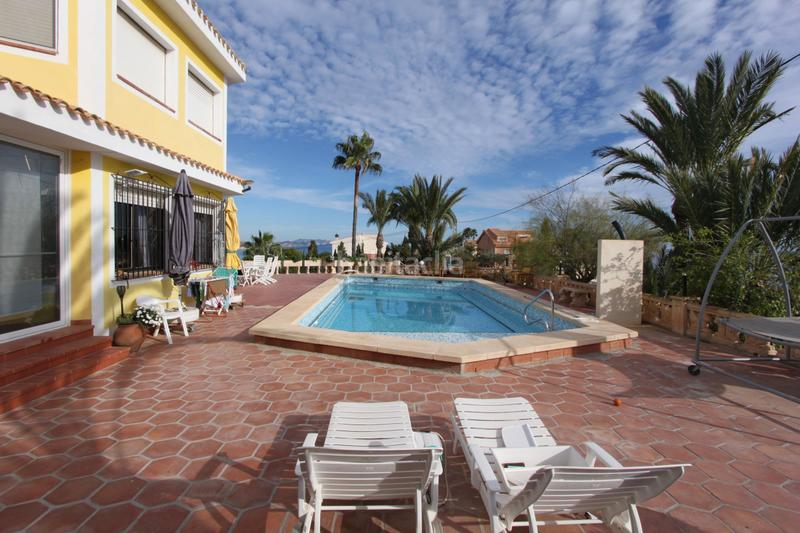 Foto 17614a45-e96d-43bb-8a00-58ed472fa3e1. Xalet a Pueblo Acantilado-Lanuza Campello (el)