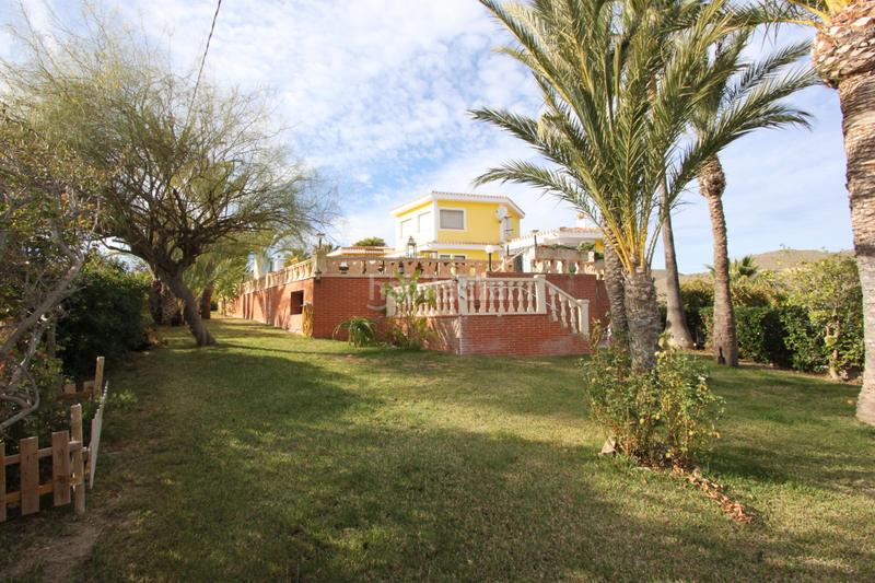 Foto 996a0df8-a340-478d-88e3-ce2a146d6b55. Xalet a Pueblo Acantilado-Lanuza Campello (el)