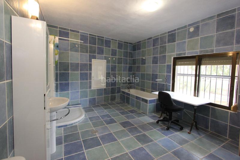 Foto b1c980b0-47e7-4892-849b-d4acc1fc836b. Xalet a Pueblo Acantilado-Lanuza Campello (el)