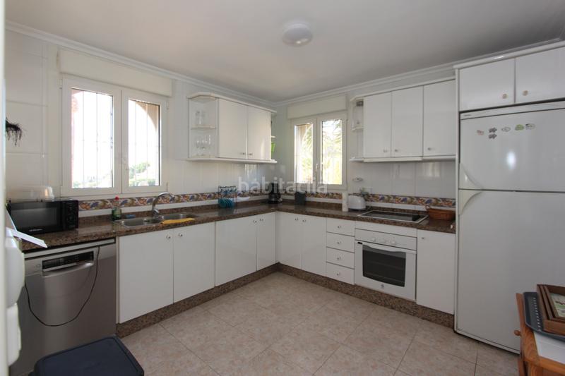 Foto 10ac226b-f85c-4a62-9e66-e24cd531d83f. Chalet en Pueblo Acantilado-Lanuza Campello (el)