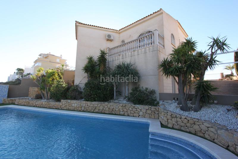 Foto 8e70cac9-c078-4024-9306-02fd9b4ce3cd. Chalet en Pueblo Acantilado-Lanuza Campello (el)