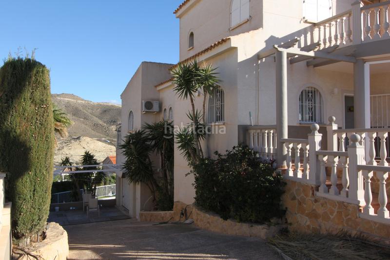 Foto 9815e1c2-27f2-43fc-a944-18ebcc232810. Chalet in Pueblo Acantilado-Lanuza Campello (el)