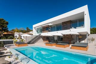 Chalet  Calle rio jucar. Se vende villa moderna de lujo en moraira.