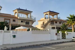 Casa  Cv-773, urbanització el carril, busot, l'alacantí, alacant / ali. Cerca del centro del pintoresco pueblo de busot.