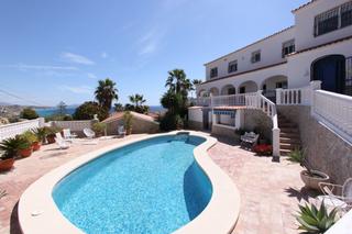 Xalet  20, calle dolores, el campello, 03560, alacant / alicante, valen. Amplio chalet en primera línea con preciosas vistas al mediterrá