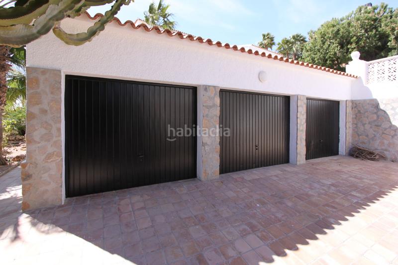 Foto 2b3c66b6-9333-4c8c-ac6d-c20861656f41. Chalet in Pueblo Acantilado-Lanuza Campello (el)