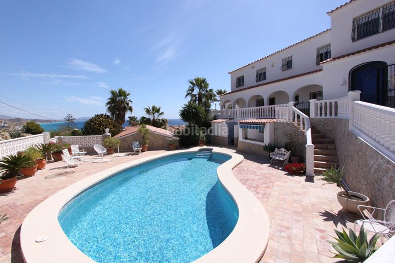 Foto af4ab24f-9c36-4501-926b-ac99c4408e8a. Chalet in Pueblo Acantilado-Lanuza Campello (el)