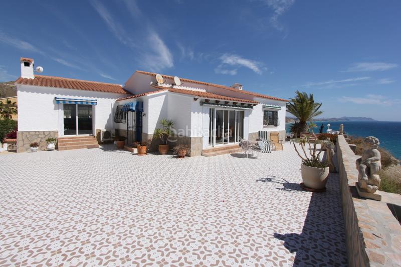 Foto e5267077-3a04-498b-90f7-7de400eb8484. Chalet in Pueblo Acantilado-Lanuza Campello (el)