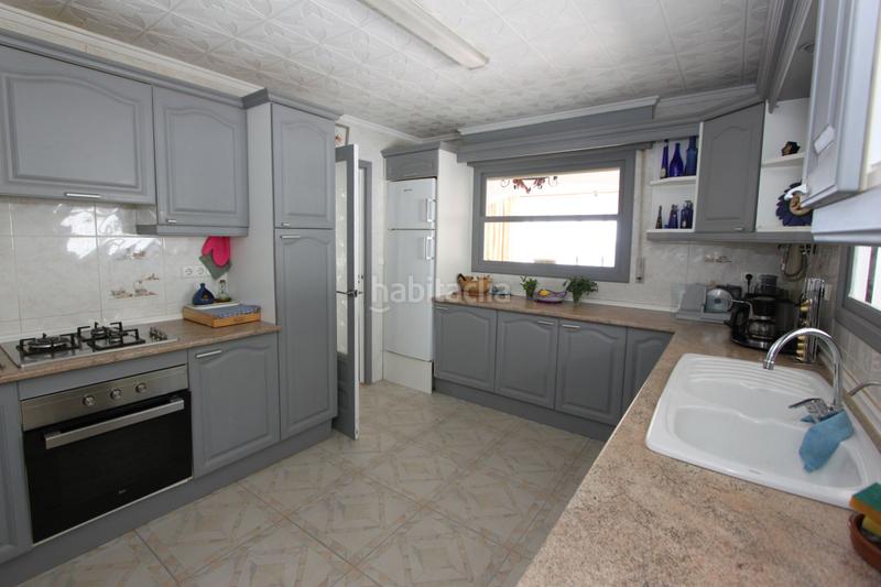 Foto fd7174e1-58a4-4527-995a-727e9677682f. Chalet in Pueblo Acantilado-Lanuza Campello (el)