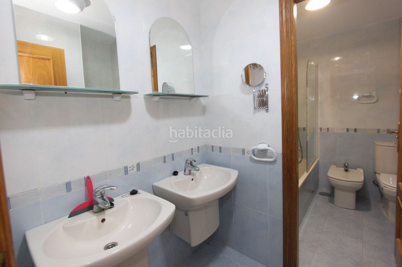 Foto 2c2b352c-cbee-4a1d-ba34-0a2a3ca12f12. Xalet a Busot