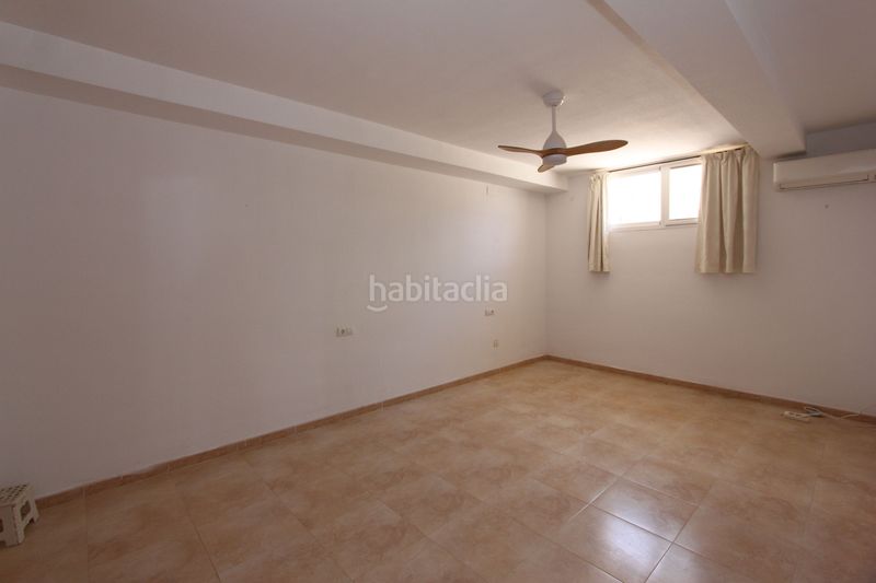 Foto b71e5465-efd8-4846-bc1b-0d635df92d6f. Xalet a Busot