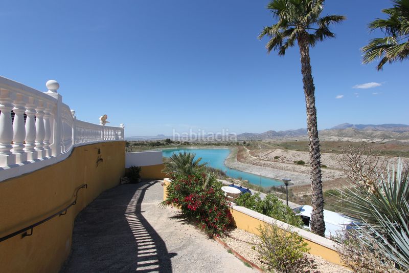 Foto c8ed4571-fcef-46d4-9100-4d6dd6bc9075. Xalet a Busot