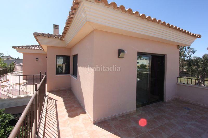 Foto c54364e6-c40b-49fa-bb59-8f9aead2fa6a. Xalet a Pueblo Español-Coveta Fumá Campello (el)