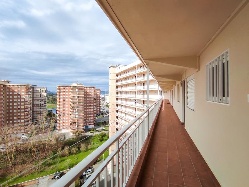 Foto b1de5d6d-e05e-4fcc-abeb-58e8b8ef5701. Miete etagenwohnung mit heizung parking in Zona Playa Laredo