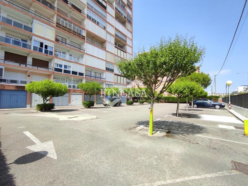 Foto f42b2224-d478-4a1d-9a21-494cc3e8f356. Miete etagenwohnung mit heizung parking in Zona Playa Laredo