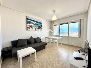 Location Appartement  Calle república de colombia. Piso apartamento de 1 habitación con terraza cerca de la playa s